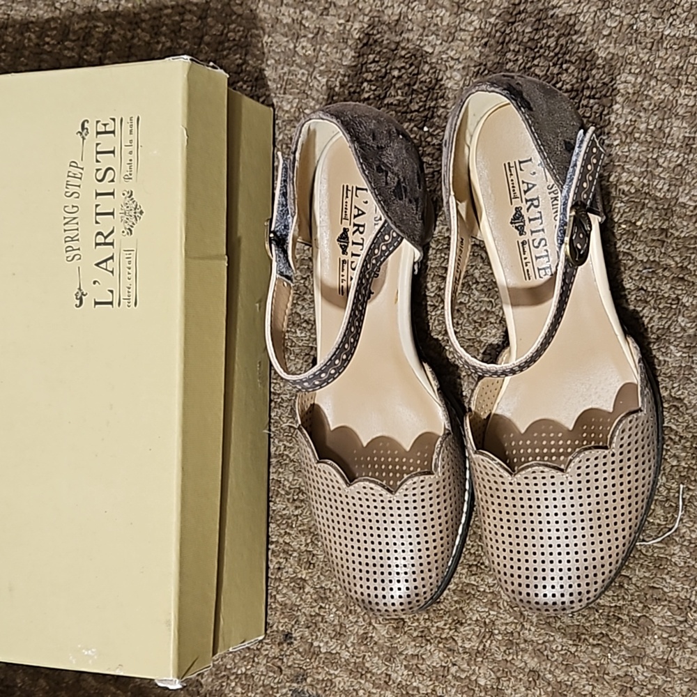 Brand new French style shoes